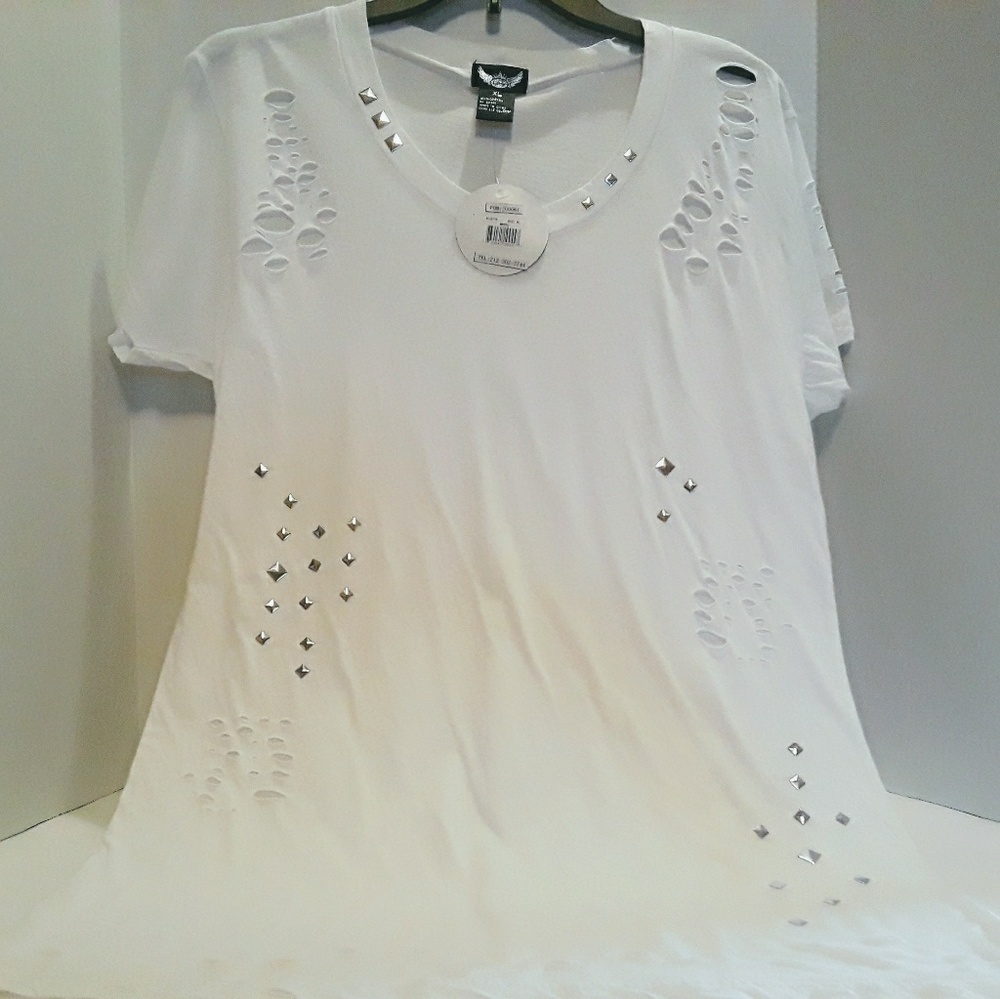 JUNIOR - "J3775" DESTROYED STUDDED T-SHIRT